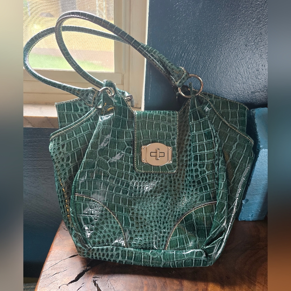 Green Crocodile-Embossed Shoulder Bag with Silver Hardware